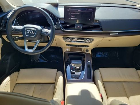 Certified 2023 Audi Q5 e Prestige w/ Prestige Package image 2