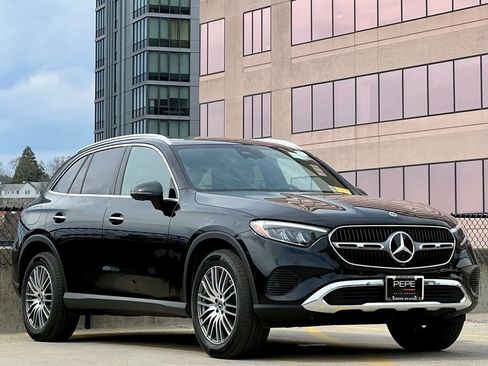 Certified 2026 Mercedes-Benz GLC 300 4MATIC image 1