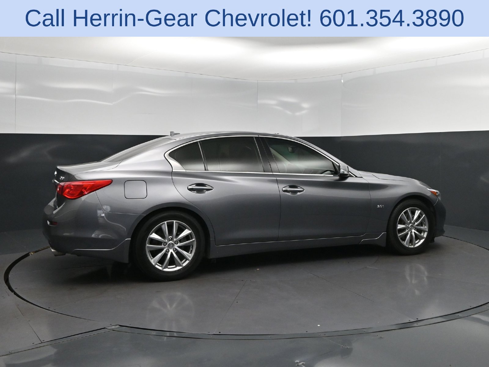 Used 2017 INFINITI Q50 3.0t Premium w/ 3.0T Premium Plus Package RWD image 8