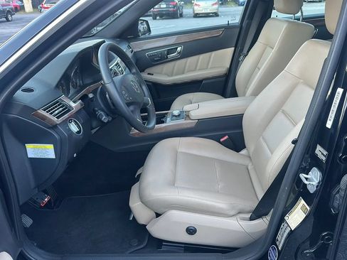 Used 2011 Mercedes-Benz E 350 Sedan image 7