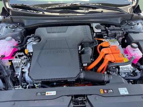 New 2026 Hyundai Elantra Limited FWD image 16