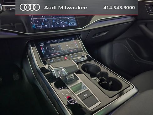 Used 2023 Audi Q8 Premium w/ Convenience Package AWD/4WD image 32