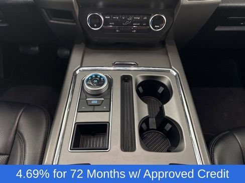 Used 2021 Ford Expedition XLT image 15