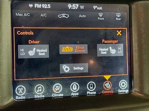 Used 2017 Dodge Charger SXT image 26