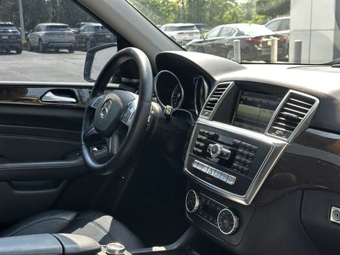 Used 2015 Mercedes-Benz ML 350 4MATIC image 33