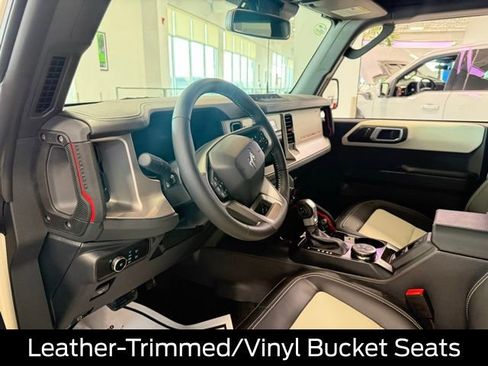 New 2026 Ford Bronco Outer Banks w/ Sasquatch Package image 12