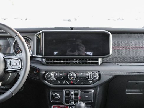 New 2026 Jeep Wrangler Unlimited Rubicon AWD/4WD image 15