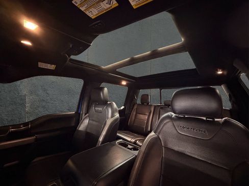 Used 2018 Ford F150 Raptor w/ Equipment Group 802A Luxury AWD/4WD image 16