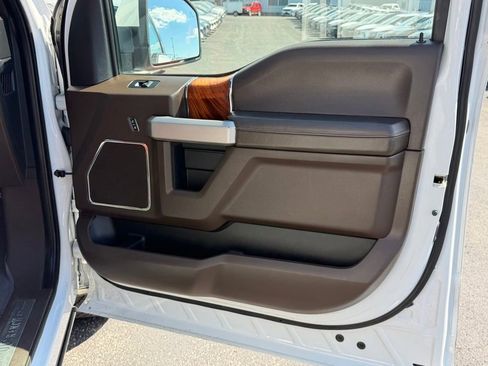 Used 2019 Ford F150 King Ranch w/ Equipment Group 601A Luxury AWD/4WD image 24