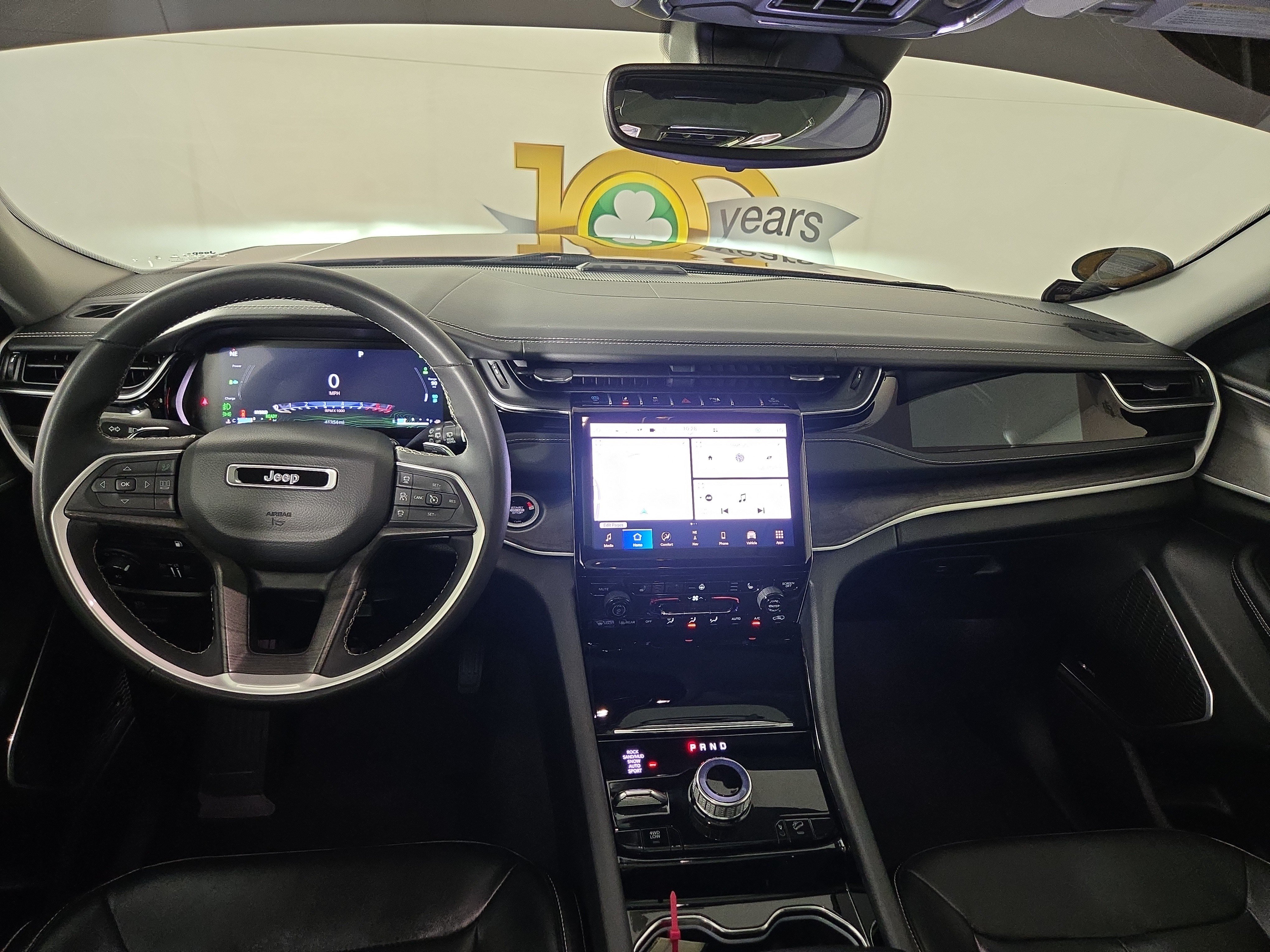 Used 2023 Jeep Grand Cherokee 4WD 4xe image 14