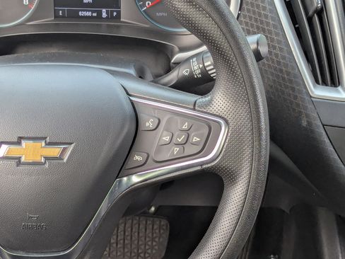 Used 2023 Chevrolet Malibu LT image 18