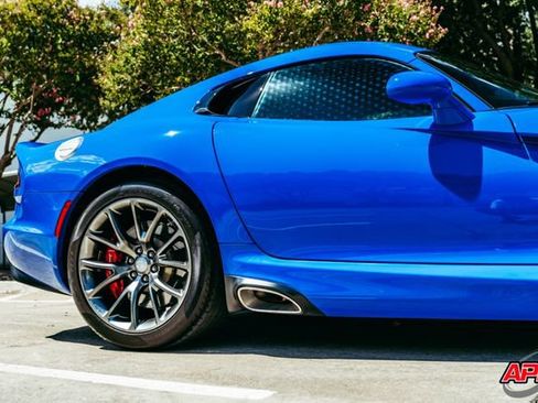 Used 2015 Dodge Viper w/ Quick Order Package 22J GT RWD image 32