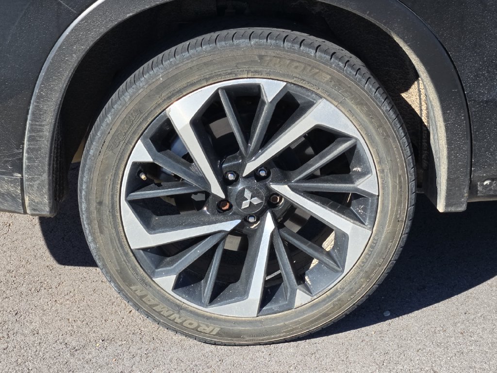Used 2022 Mitsubishi Outlander ES AWD/4WD image 5