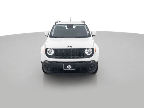 Used 2018 Jeep Renegade Altitude w/ UConnect 8.4 Nav Group AWD/4WD image 2