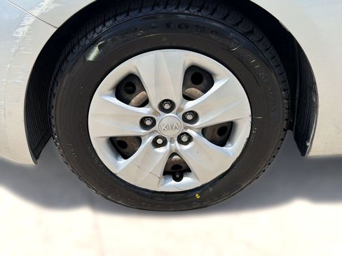 Used 2014 Kia Forte LX FWD image 13