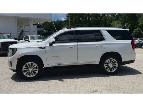 Certified 2022 GMC Yukon SLT w/ SLT Premium Package AWD/4WD image 5