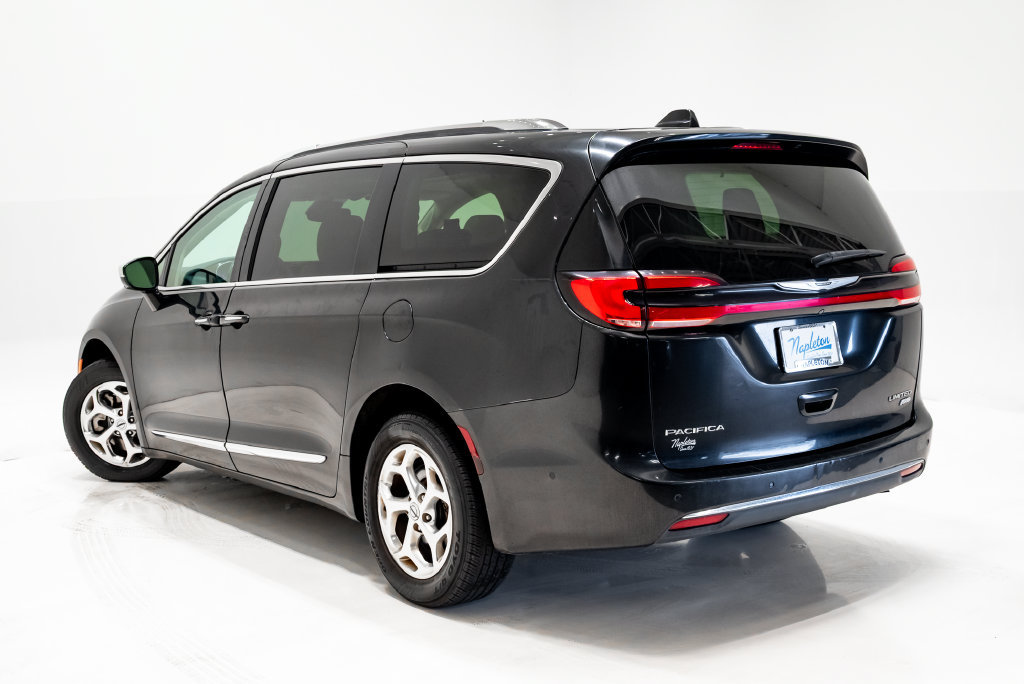 Used 2021 Chrysler Pacifica Limited w/ Premium & Safety Sphere Group AWD/4WD image 3
