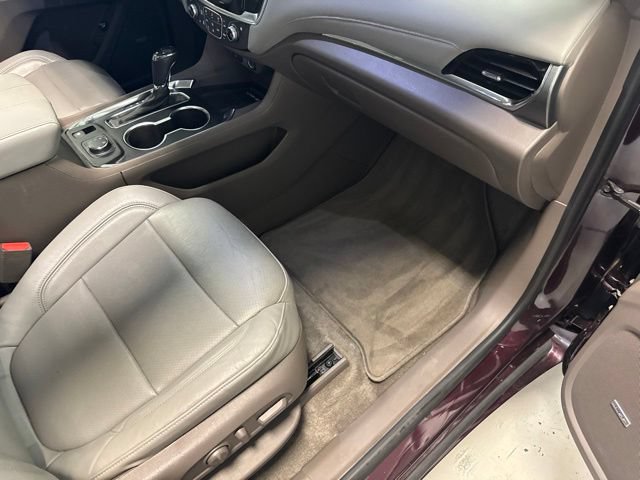 Used 2018 Chevrolet Traverse Premier AWD/4WD image 35