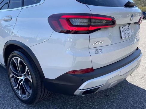 Used 2022 BMW X5 sDrive40i w/ Parking Assistance Package image 12
