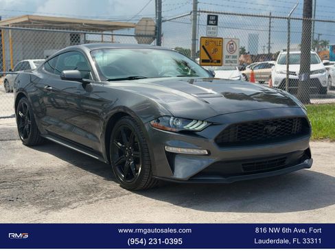 Used 2019 Ford Mustang Coupe w/ Black Accent Package RWD image 1