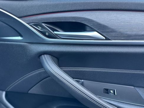 Used 2021 BMW 530i w/ Convenience Package image 18