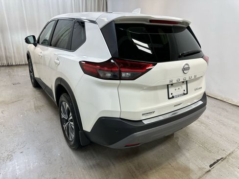 Certified 2023 Nissan Rogue SV image 2