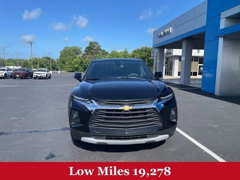 Used 2022 Chevrolet Blazer LT image 2