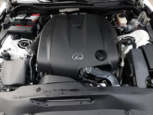 Used 2015 Lexus IS 250 w/ Navigation System Package image 23