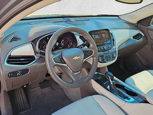 Certified 2024 Chevrolet Malibu LT FWD image 10
