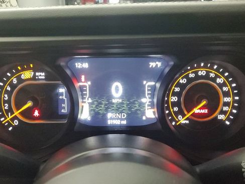 Used 2024 Jeep Wrangler Unlimited Rubicon AWD/4WD image 30
