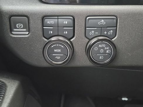 Used 2023 Chevrolet Silverado 1500 RST AWD/4WD image 22