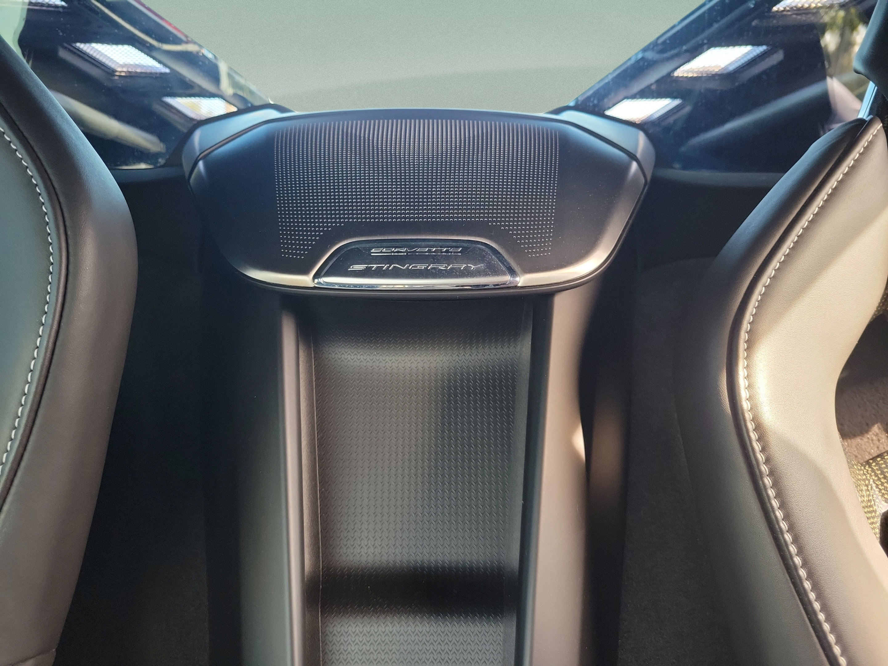 Used 2020 Chevrolet Corvette Stingray Preferred Cpe w/ 2LT Preferred Equipment Group RWD image 20