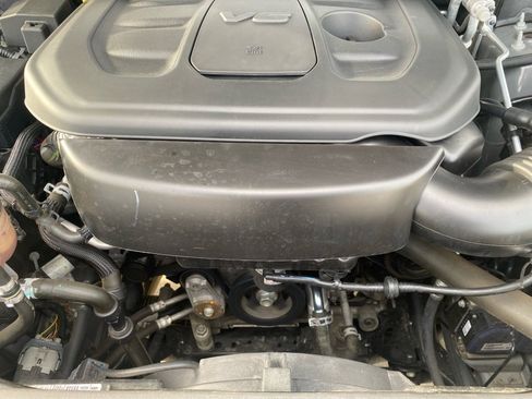 Used 2020 Jeep Grand Cherokee Laredo image 18