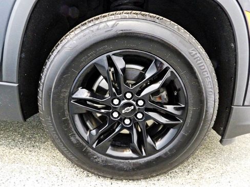 Used 2022 Chevrolet Traverse LS w/ Midnight/Sport Edition FWD image 22