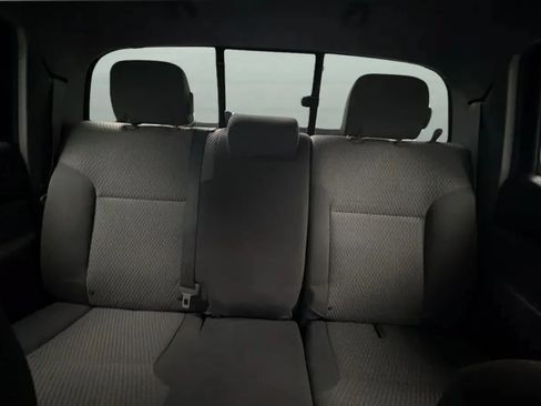 Used 2014 Toyota Tacoma PreRunner w/ SR5 Package RWD image 18