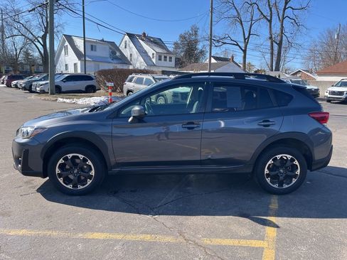Used 2021 Subaru Crosstrek 2.0i Premium image 8