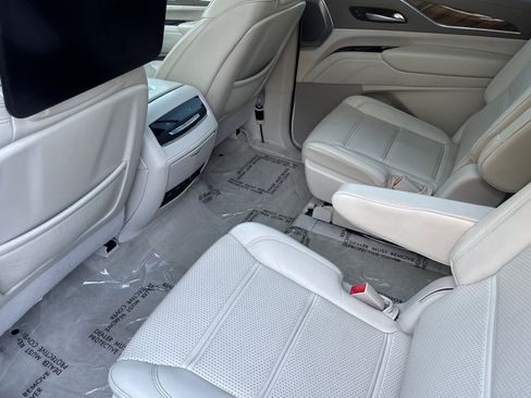 Used 2022 Cadillac Escalade ESV Sport Platinum w/ Heavy-Duty Trailer Package image 12