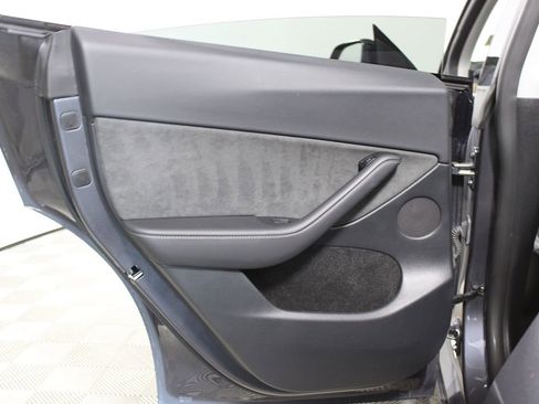 Used 2023 Tesla Model Y Long Range image 20