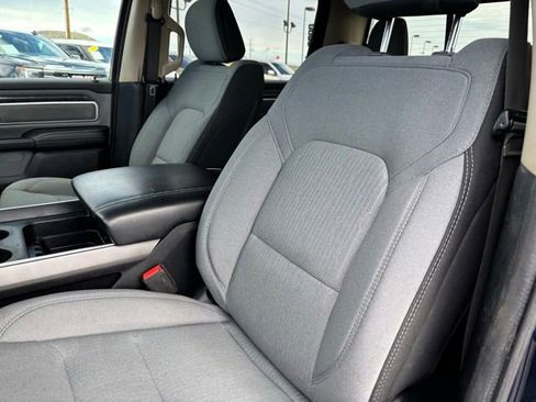 Used 2020 RAM 1500 Big Horn AWD/4WD image 12