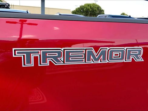 Used 2022 Ford F250 Lariat w/ Tremor Off-Road Package AWD/4WD image 30