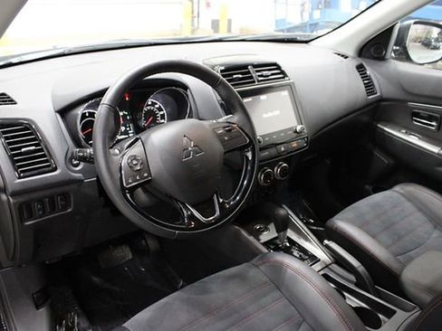 Used 2024 Mitsubishi Outlander Sport SE image 18