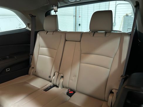 Used 2017 Honda Pilot Touring image 31