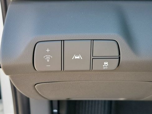 Used 2023 Hyundai Elantra SEL FWD image 29