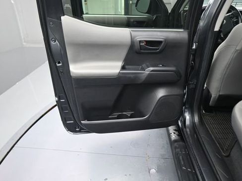 Used 2023 Toyota Tacoma SR AWD/4WD image 19