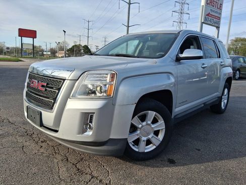 Used 2013 GMC Terrain SLE FWD image 1