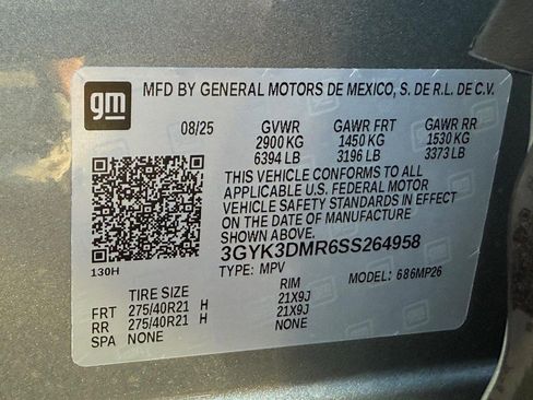 New 2025 Cadillac Optiq Luxury 2 image 21