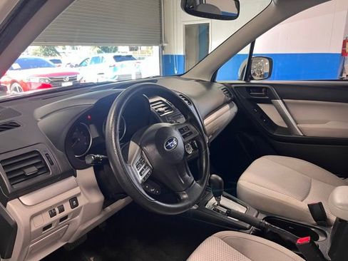 Used 2015 Subaru Forester 2.5i Premium w/ Popular Package #2 AWD/4WD image 22