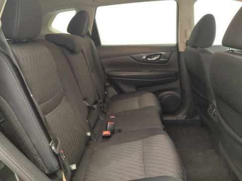 Used 2019 Nissan Rogue SV FWD image 19