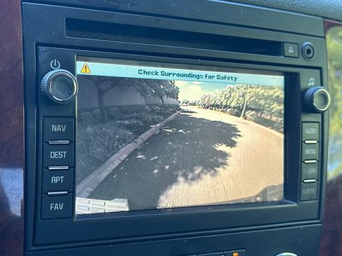 Used 2011 Chevrolet Silverado 2500 LTZ w/ LTZ Plus Package image 25