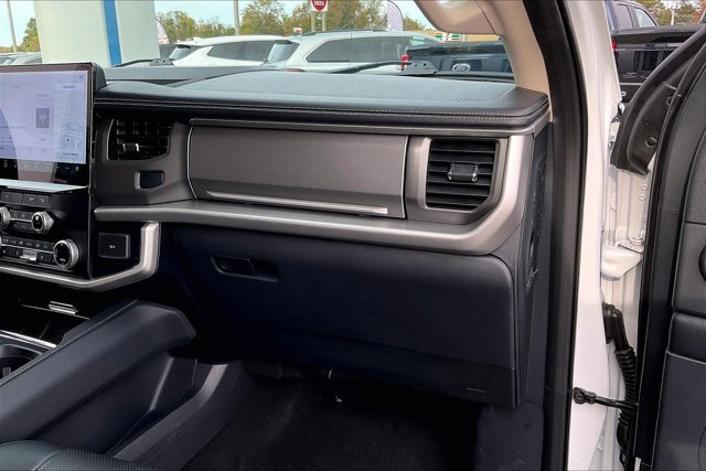 Certified 2024 Ford Expedition XLT AWD/4WD image 14
